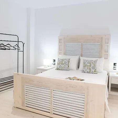 Homes 3 & 4 - Cozy Urban Retreats In The Heart Of Apartament *