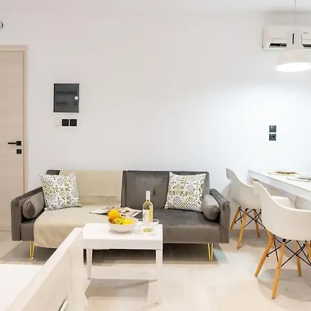 Homes 3 & 4 - Cozy Urban Retreats In The Heart Of * Kos Town