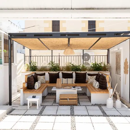 Homes 3 & 4 - Cozy Urban Retreats In The Heart Of Apartment