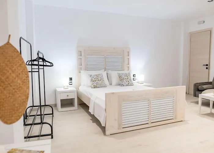 Daire Homes 3 & 4 - Cozy Urban Retreats In The Heart Of *