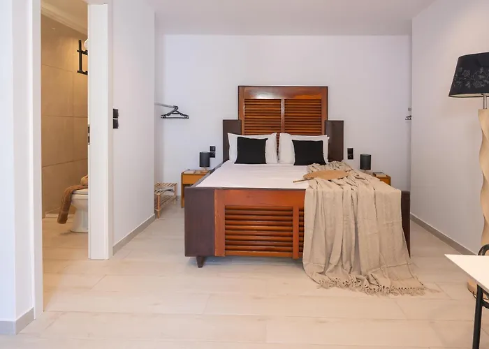 Homes 3 & 4 - Cozy Urban Retreats In The Heart Of Kos