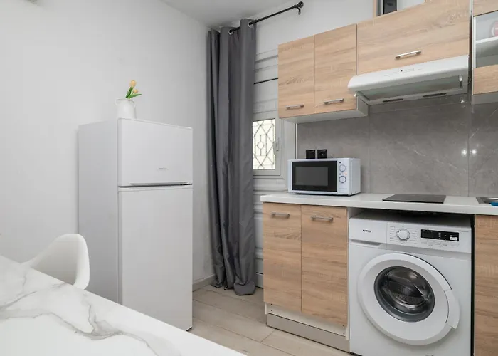 Appartement Homes 3 & 4 - Cozy Urban Retreats In The Heart Of *