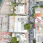 Homes 3 & 4 - Cozy Urban Retreats In The Heart Of *