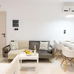 Homes 3 & 4 - Cozy Urban Retreats In The Heart Of * Kos By